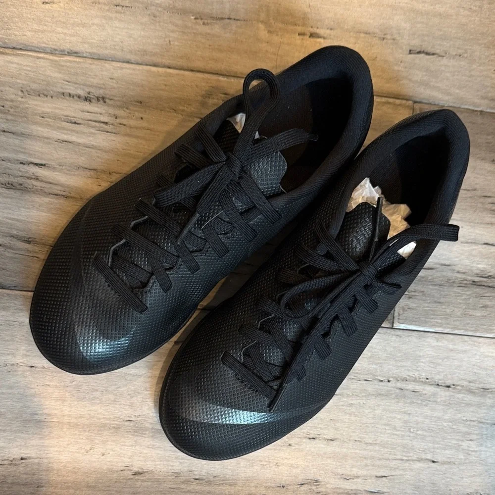 Nike Black Athletic Shoes